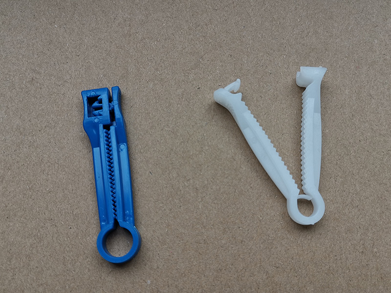 Disposable surgical clip